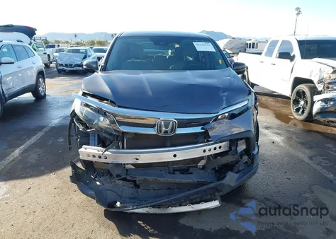 2021 Honda Pilot Ex z USA, uszkodzony, nr VIN 5FNYF5H30MB021466